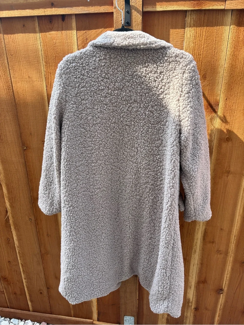 Newbury Kustom soft plush